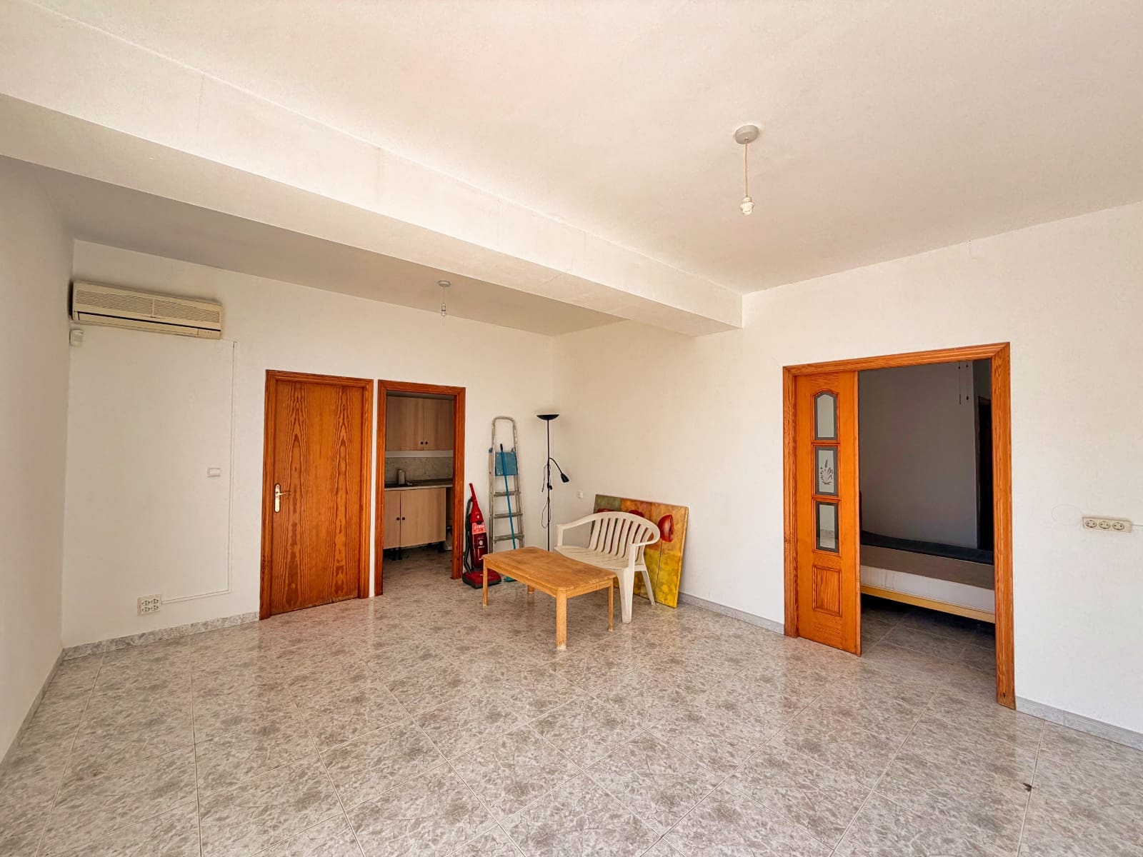 5 bedroom Finca/Country House for sale in Matola with pool garage - € 340,000 (Ref: 9499820)