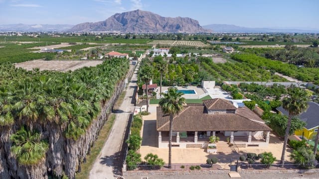 5 chambre Finca/Maison de Campagne à vendre à Bigastro avec piscine - 595 000 € (Ref: 9500929)