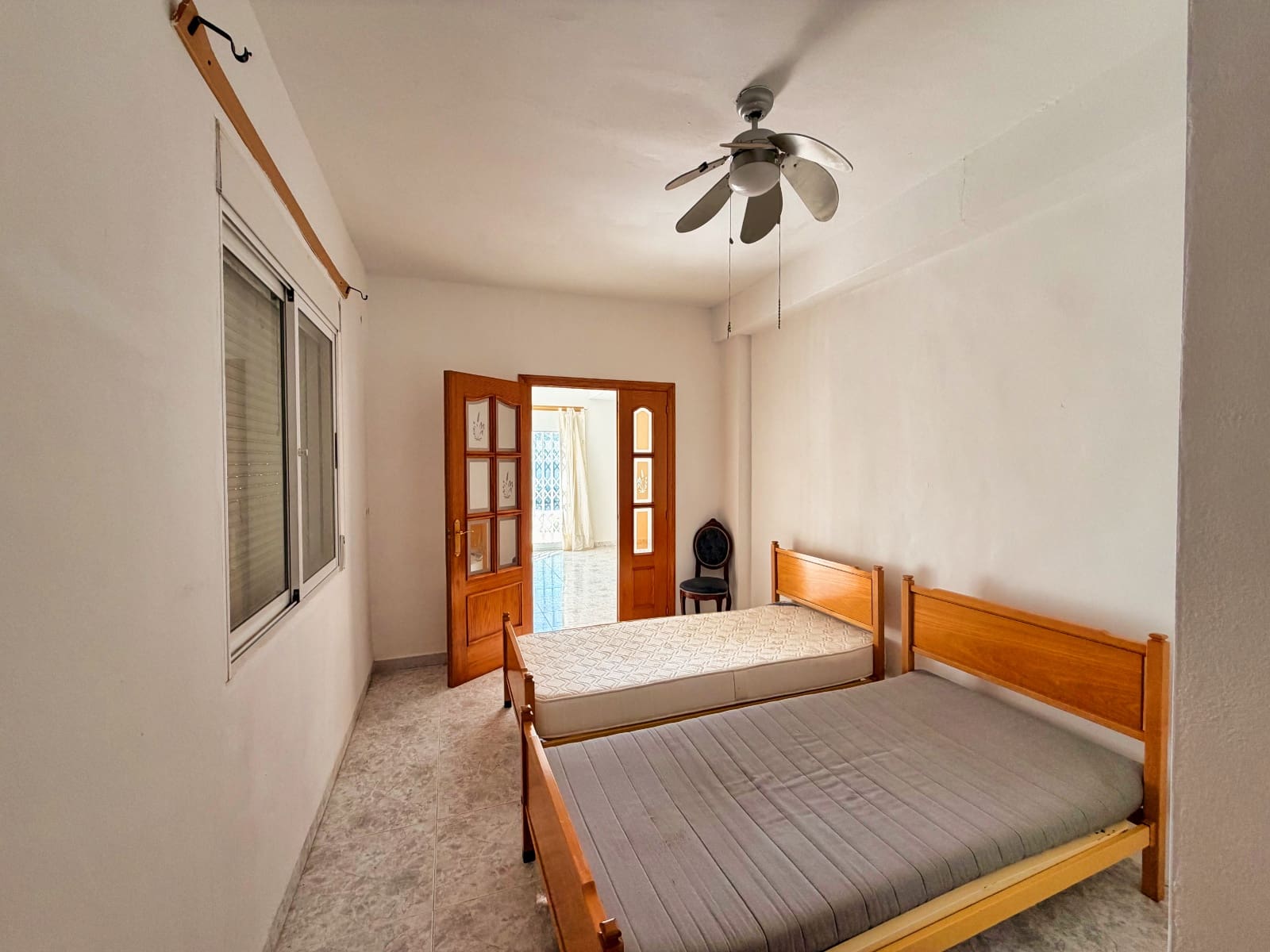 5 sypialnia Finka/Dom wiejski na sprzedaż w Miasto Alicante / Alacant z basenem garażem - 340 000 € (Ref: 9503008)