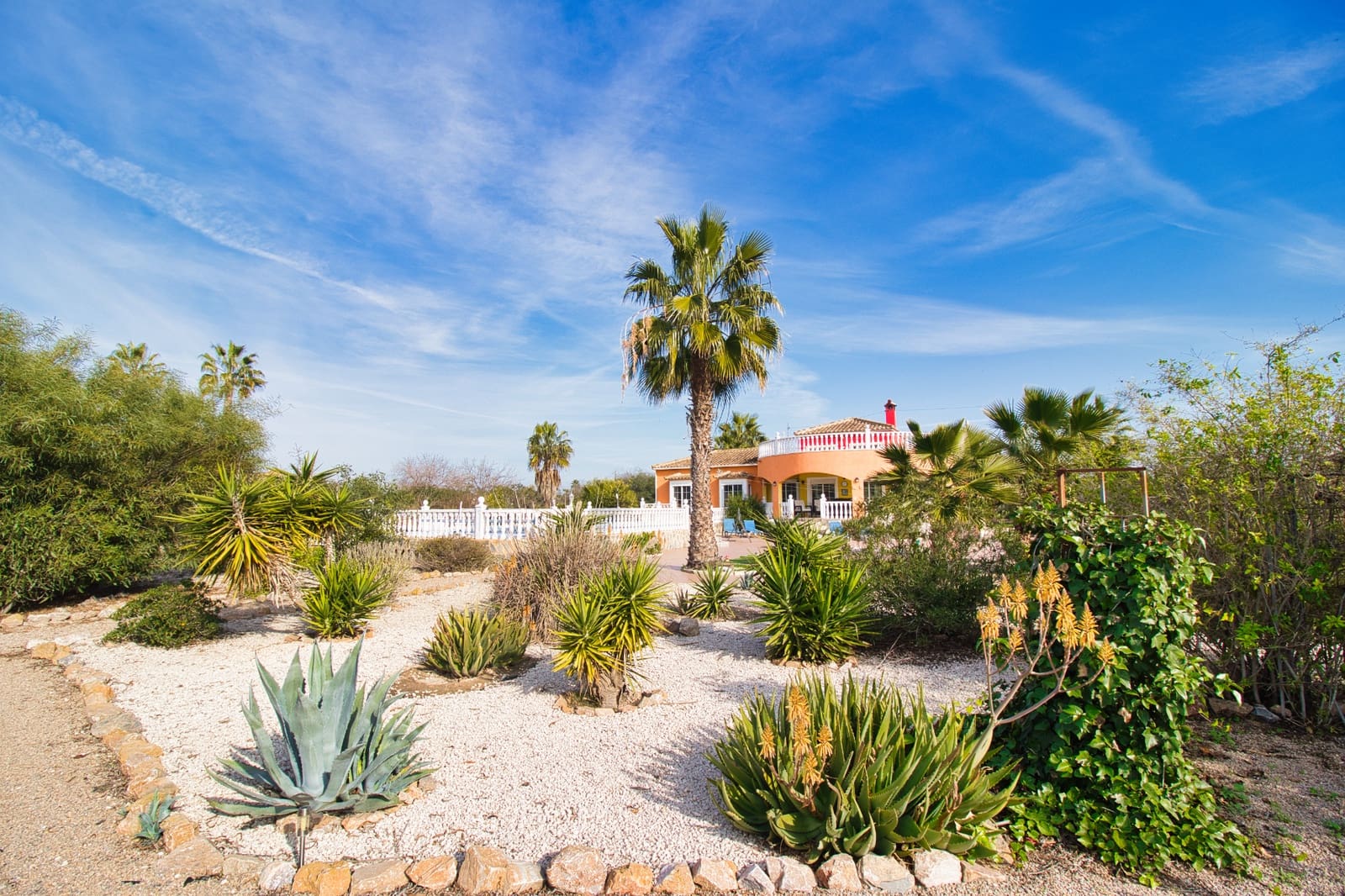 3 sypialnia Finka/Dom wiejski na sprzedaż w Catral z basenem garażem - 399 000 € (Ref: 9506562)