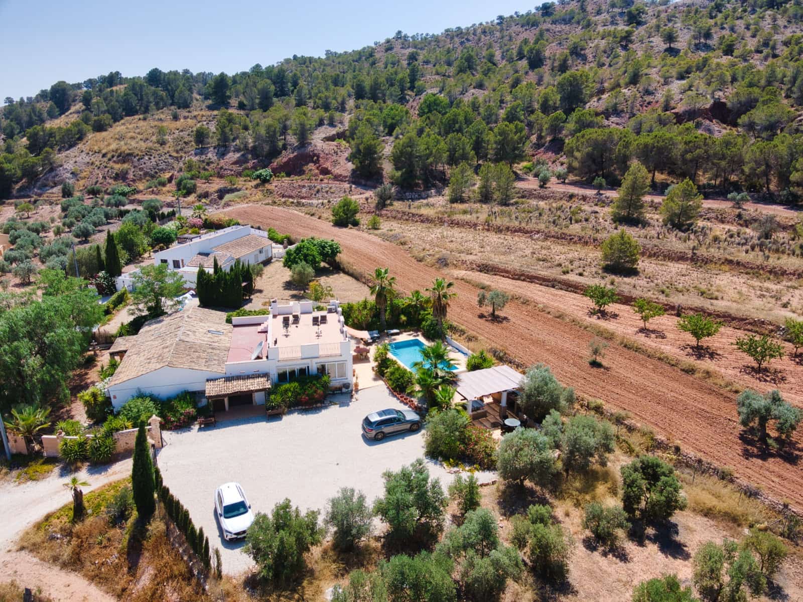 5 slaapkamer Finca/Landhuis te koop in Pinoso met zwembad - € 395.000 (Ref: 9511123)