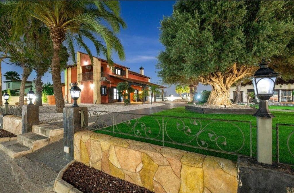 7 chambre Finca/Maison de Campagne à vendre à Catral avec piscine garage - 787 500 € (Ref: 9522821)