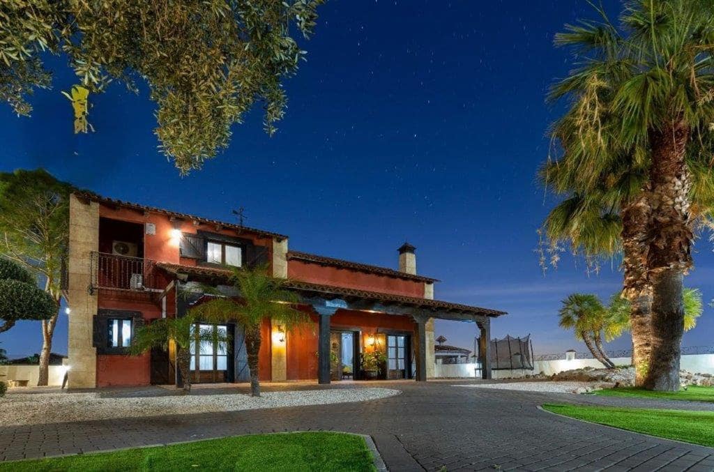 7 chambre Finca/Maison de Campagne à vendre à Catral avec piscine garage - 787 500 € (Ref: 9522821)