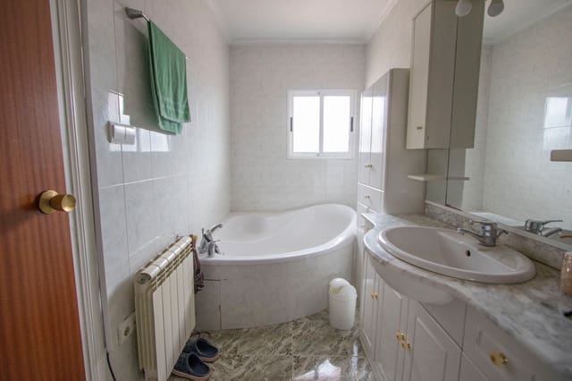 7 quarto Quinta/Casa Rural para venda em Albatera com piscina garagem - 390 000 € (Ref: 9525058)