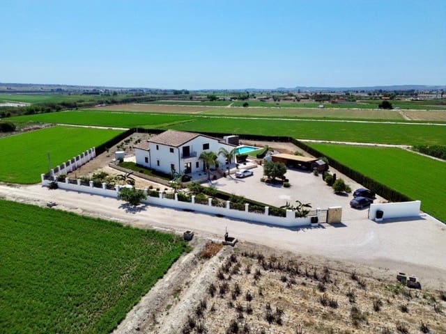 4 sovrum Finca/Hus på landet till salu i Alicante stad med pool garage - 1 150 000 € (Ref: 9528743)