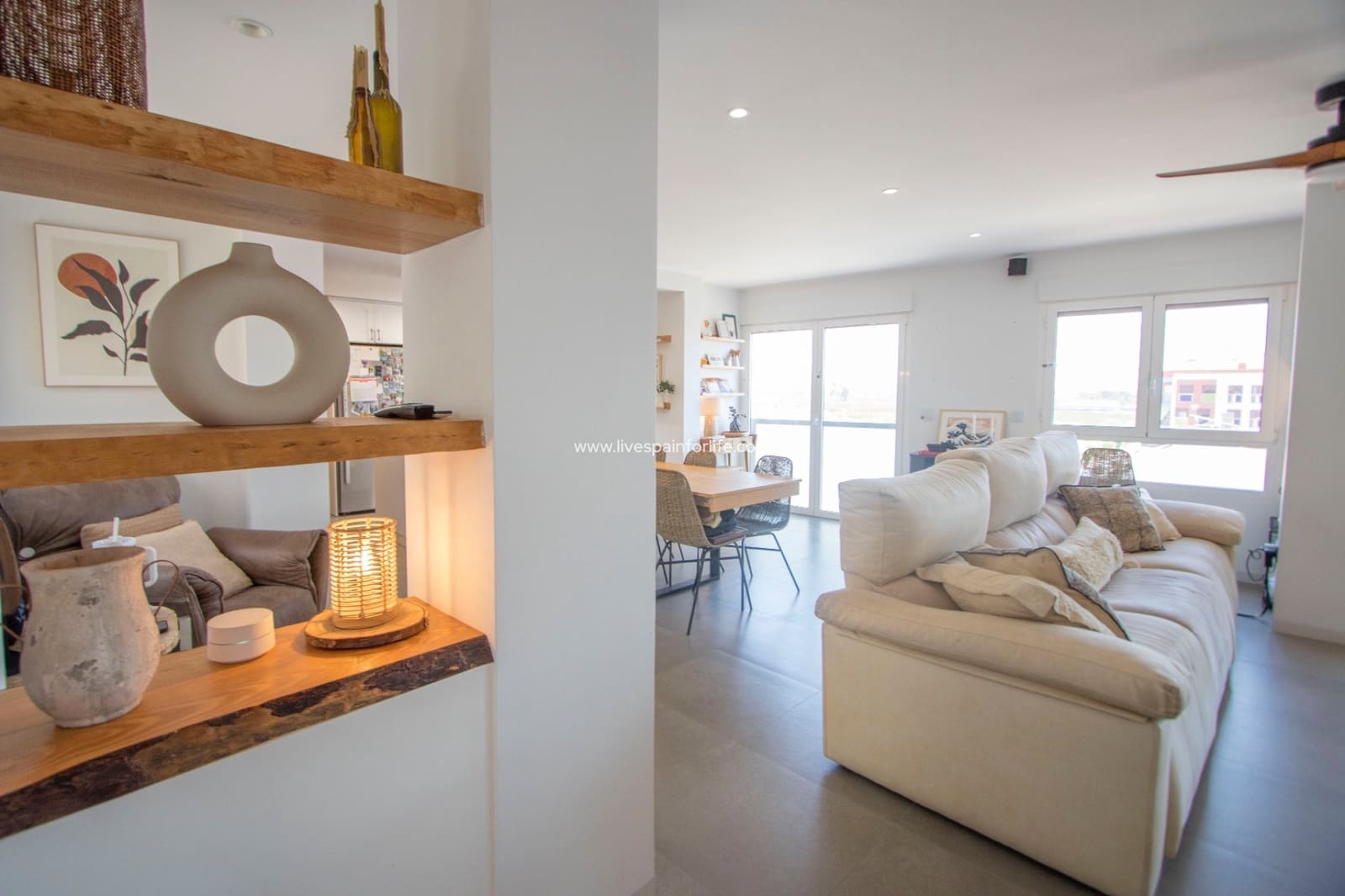 4 bedroom Apartment for sale in Albatera with garage - € 360,000 (Ref: 9528748)