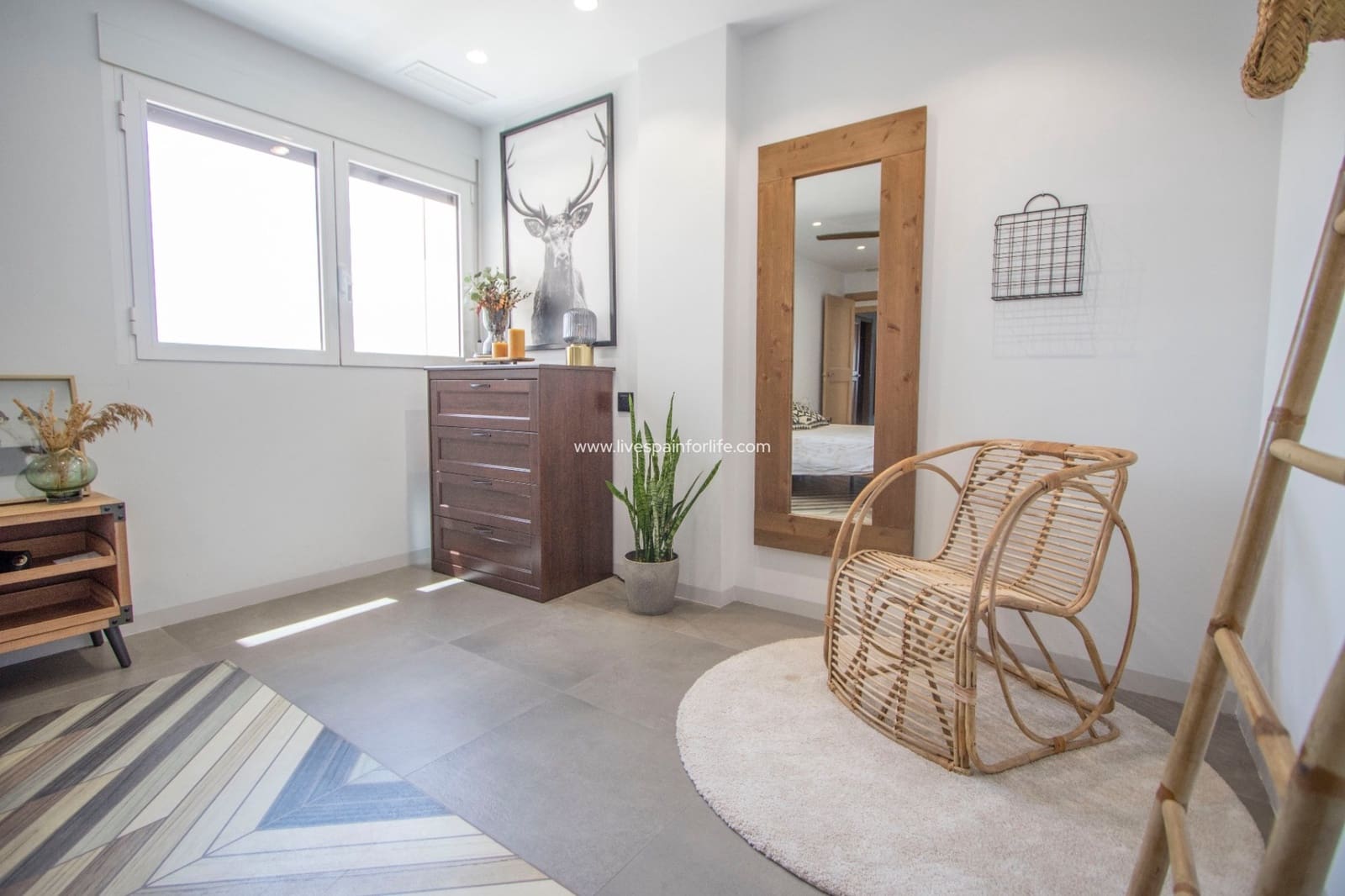 4 bedroom Apartment for sale in Albatera with garage - € 360,000 (Ref: 9528748)