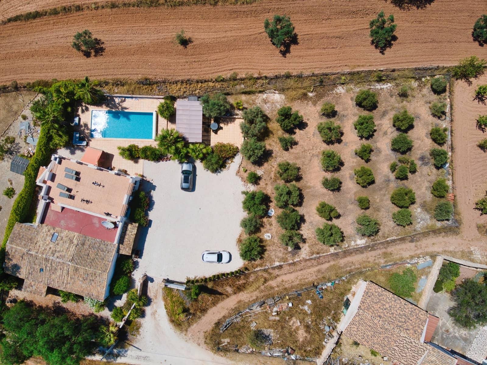 5 bedroom Finca/Country House for sale in Pinoso with pool - € 395,000 (Ref: 9528754)