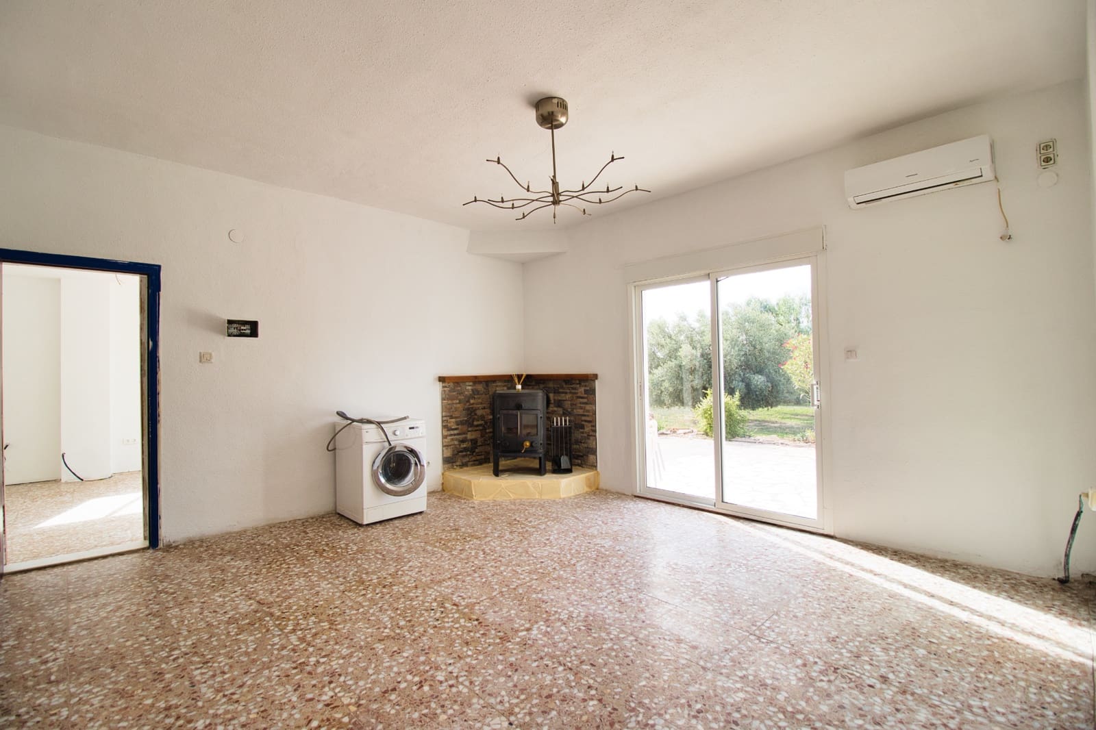 3 sovrum Finca/Hus på landet till salu i Alicante stad med pool garage - 190 000 € (Ref: 9528757)