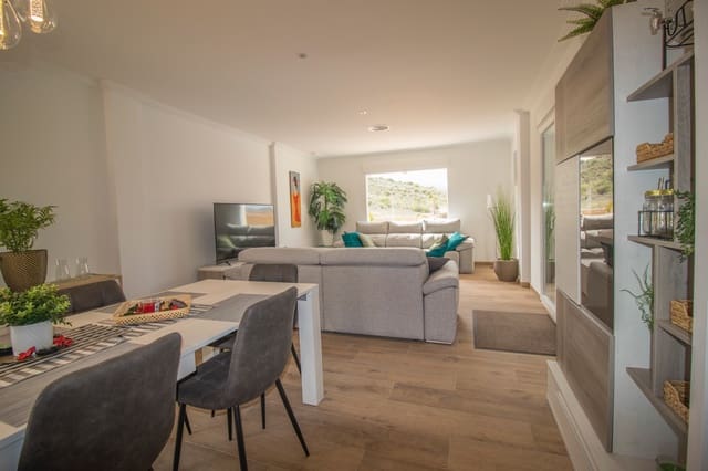 3 soverom Finca/Herregård til salgs i Pinoso med svømmebasseng - € 385 000 (Ref: 9539515)