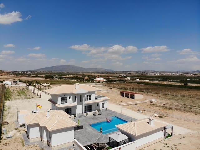 3 soverom Finca/Herregård til salgs i Pinoso med svømmebasseng - € 385 000 (Ref: 9539515)