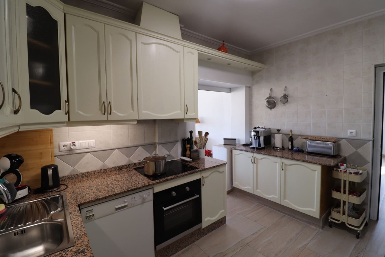 4 soveværelse Finca/Landehus til salg i La Romana med swimmingpool - € 379.000 (Ref: 9542210)