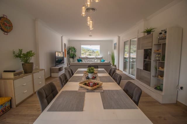 3 sypialnia Finka/Dom wiejski na sprzedaż w Pinoso z basenem garażem - 385 000 € (Ref: 9543946)