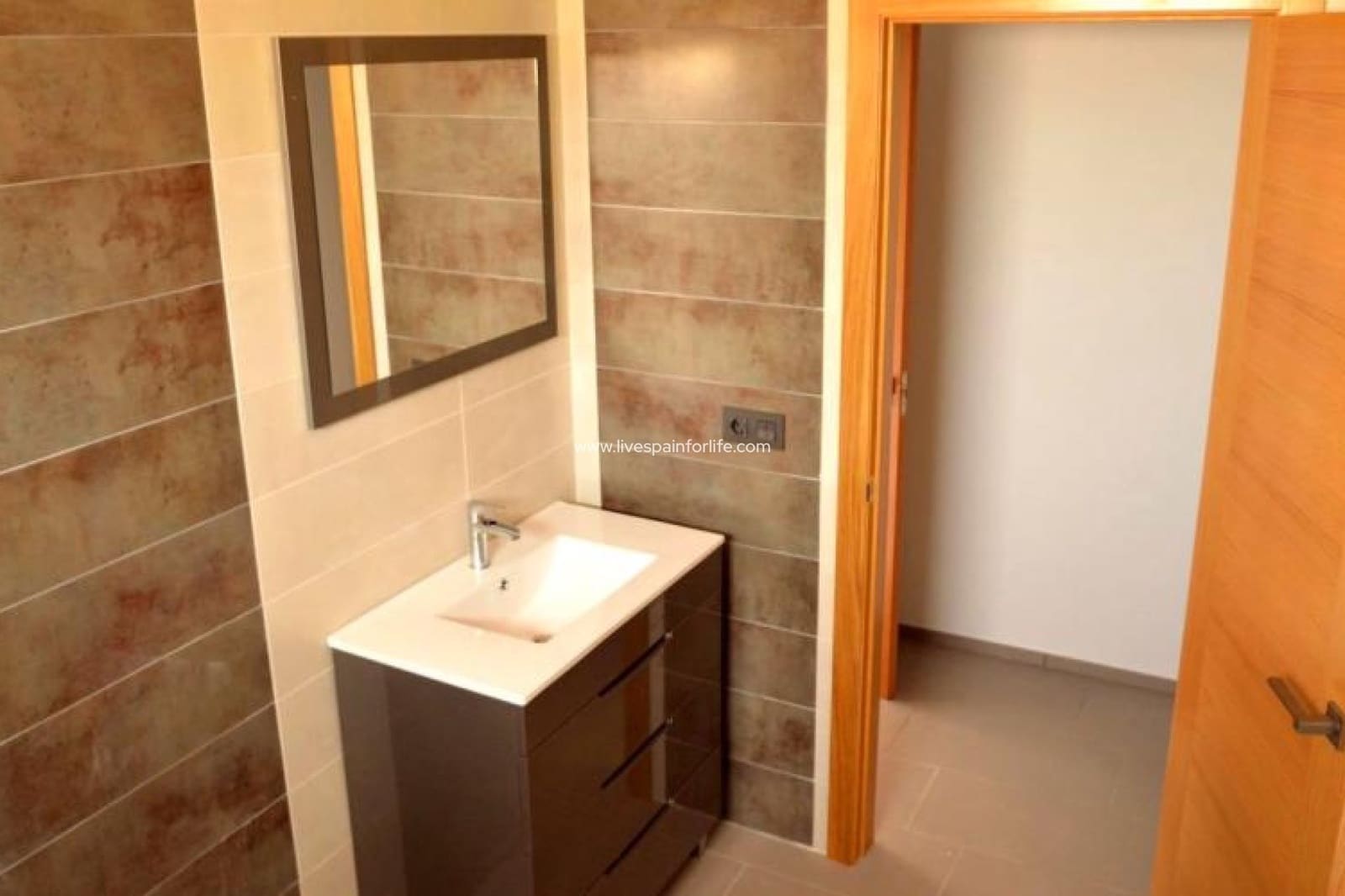 4 bedroom Villa for sale in Hondon de las Nieves with pool garage - € 350,000 (Ref: 9546937)