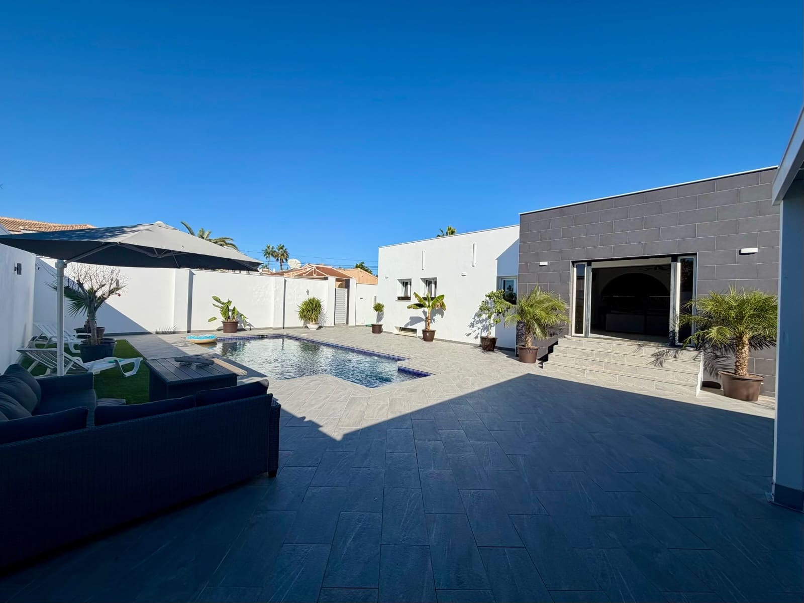 5 Zimmer Villa zu verkaufen in Ciudad Quesada mit Pool Garage - 498.000 € (Ref: 9546939)