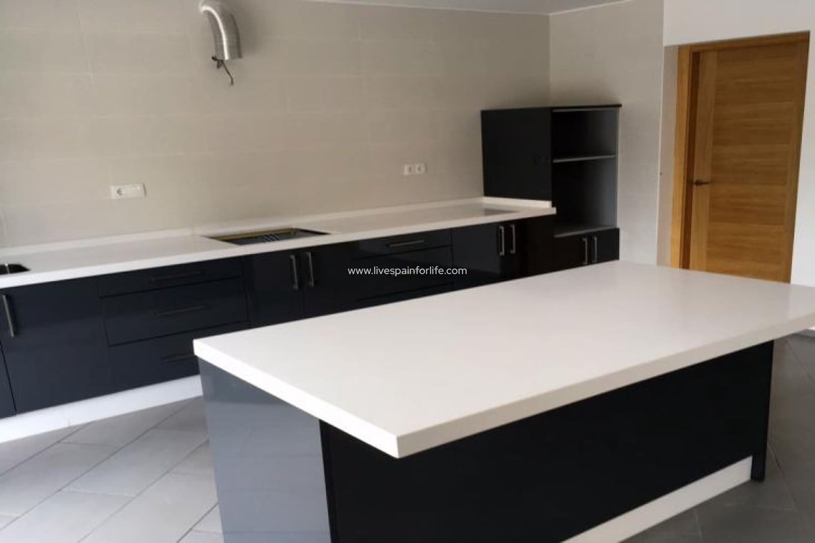 4 bedroom Villa for sale in Hondon de las Nieves with pool garage - € 350,000 (Ref: 9546940)