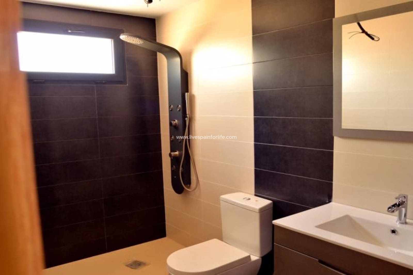 4 bedroom Villa for sale in Hondon de las Nieves with pool garage - € 350,000 (Ref: 9546940)