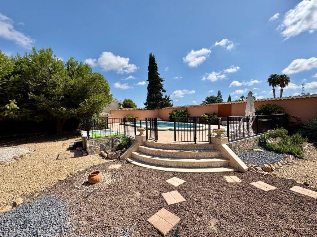 3 bedroom Finca/Country House for sale in Alicante / Alacant city with pool garage - € 469,000 (Ref: 9547082)