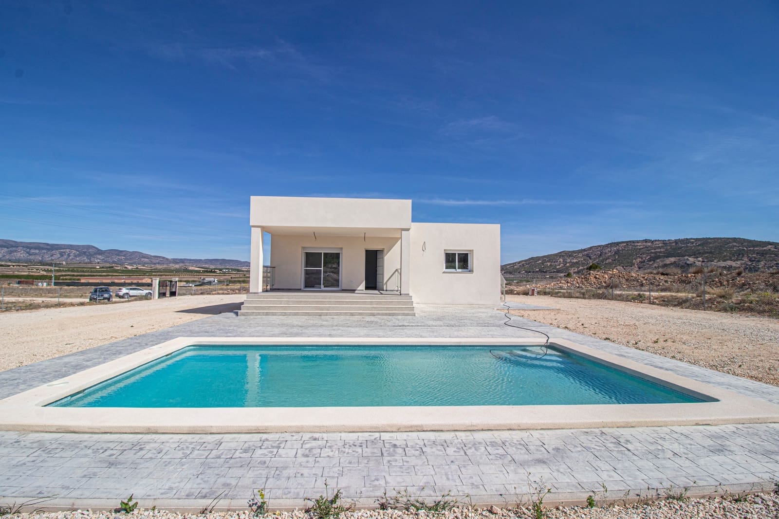 3 soveværelse Finca/Landehus til salg i Alicante by med swimmingpool - € 350.000 (Ref: 9547084)