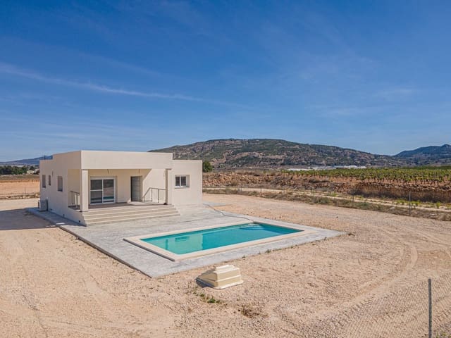 3 soveværelse Finca/Landehus til salg i Pinoso med swimmingpool - € 350.000 (Ref: 9547085)