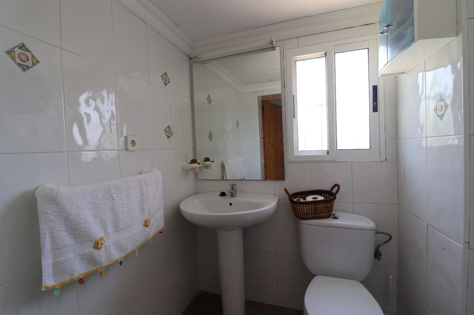 3 bedroom Finca/Country House for sale in Alicante / Alacant city with pool - € 179,000 (Ref: 9548551)