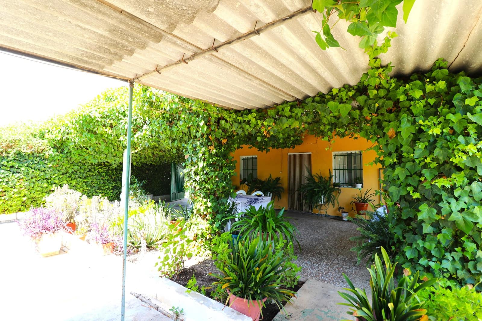 3 bedroom Finca/Country House for sale in Alicante / Alacant city with pool - € 179,000 (Ref: 9548551)