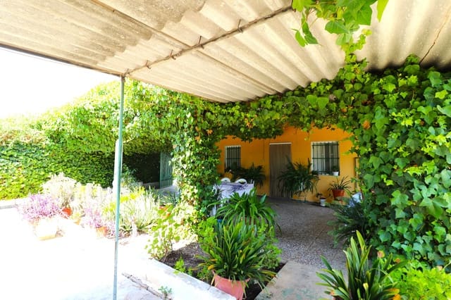 3 bedroom Finca/Country House for sale in Alicante / Alacant city with pool - € 179,000 (Ref: 9548551)