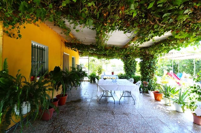 3 bedroom Finca/Country House for sale in Alicante / Alacant city with pool - € 179,000 (Ref: 9548551)