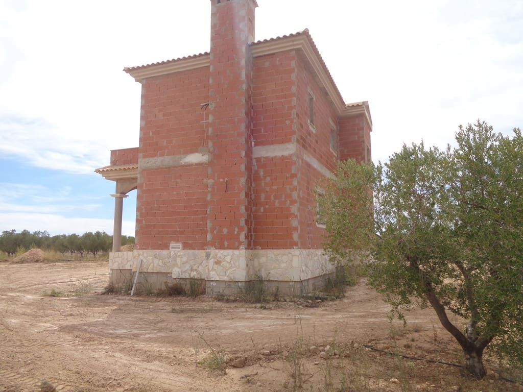 Finca/Casa Rural de 4 habitaciones en Pinoso en venta con piscina - 399.000 € (Ref: 9549876)