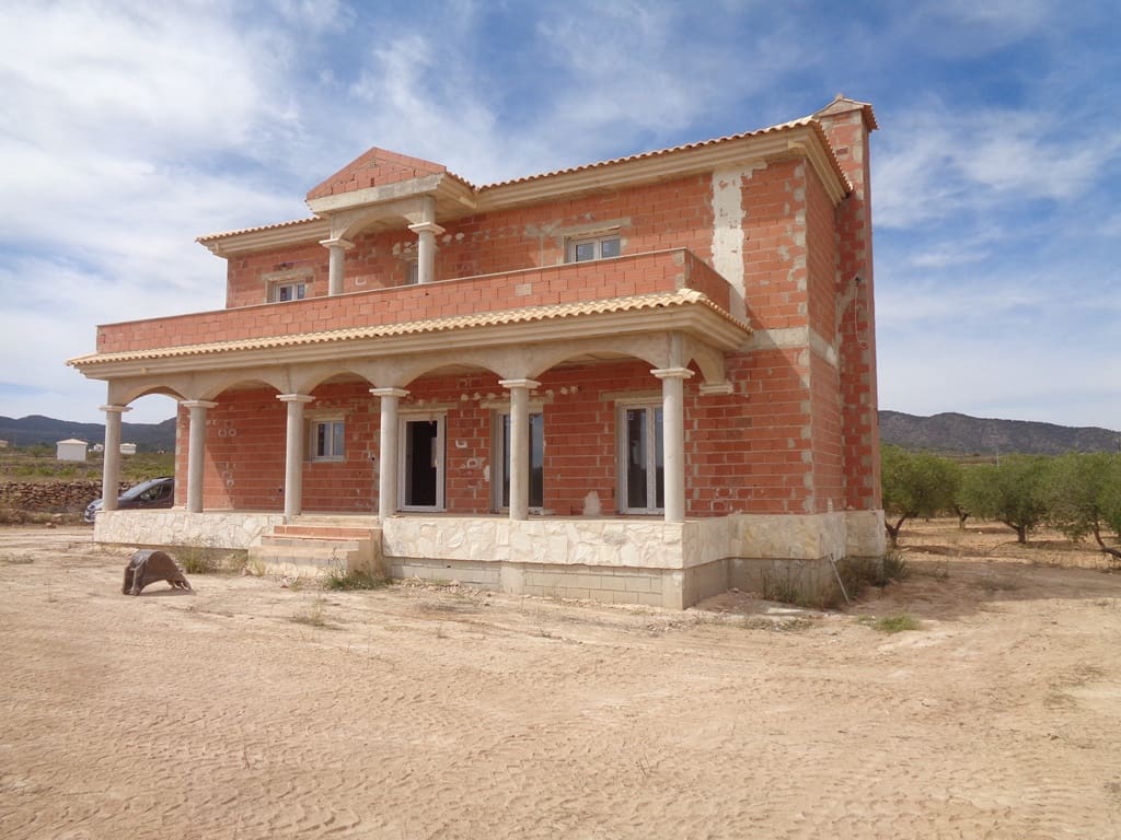 Finca/Casa Rural de 4 habitaciones en Pinoso en venta con piscina - 399.000 € (Ref: 9549876)