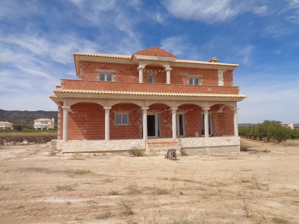 4 soveværelse Finca/Landehus til salg i Alicante by med swimmingpool - € 399.000 (Ref: 9549877)