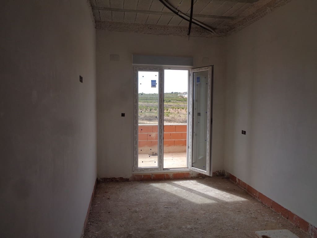 4 soveværelse Finca/Landehus til salg i Alicante by med swimmingpool - € 399.000 (Ref: 9549877)