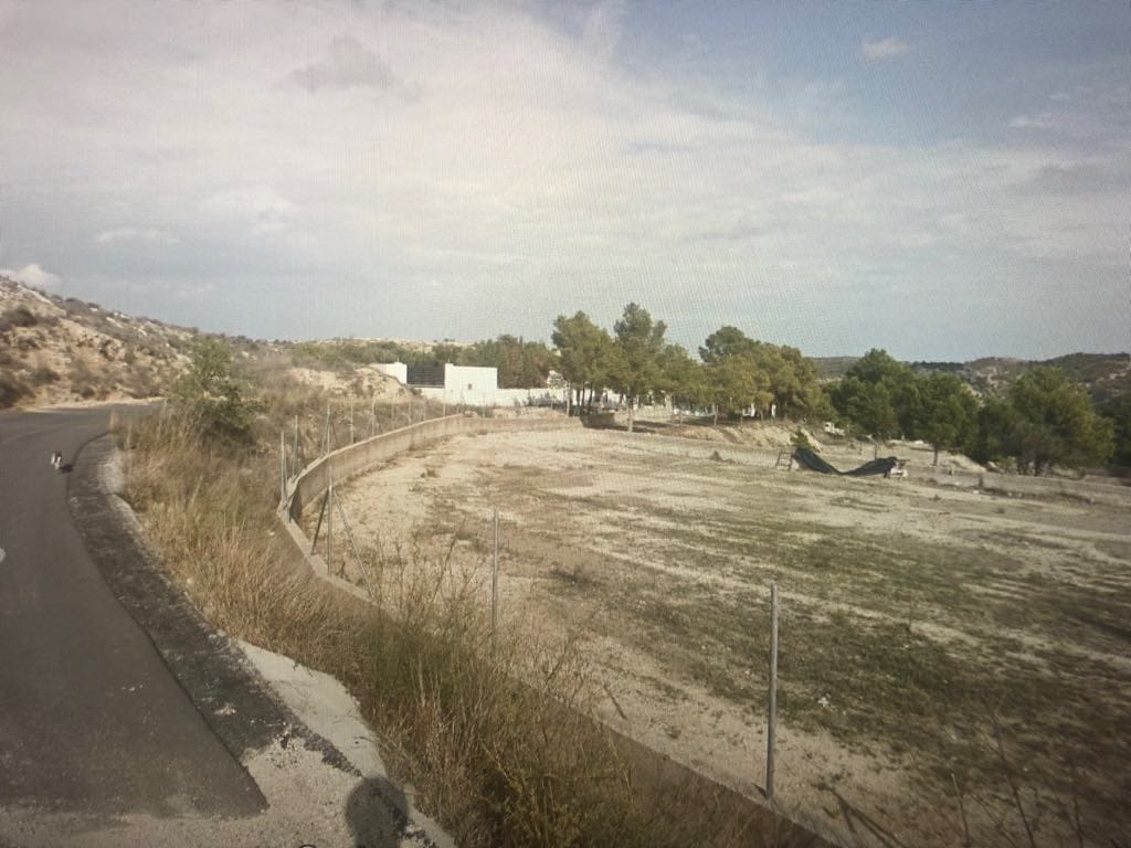 Bauplatz zu verkaufen in Alicante / Alacant Stadt - 100.000 € (Ref: 9549878)