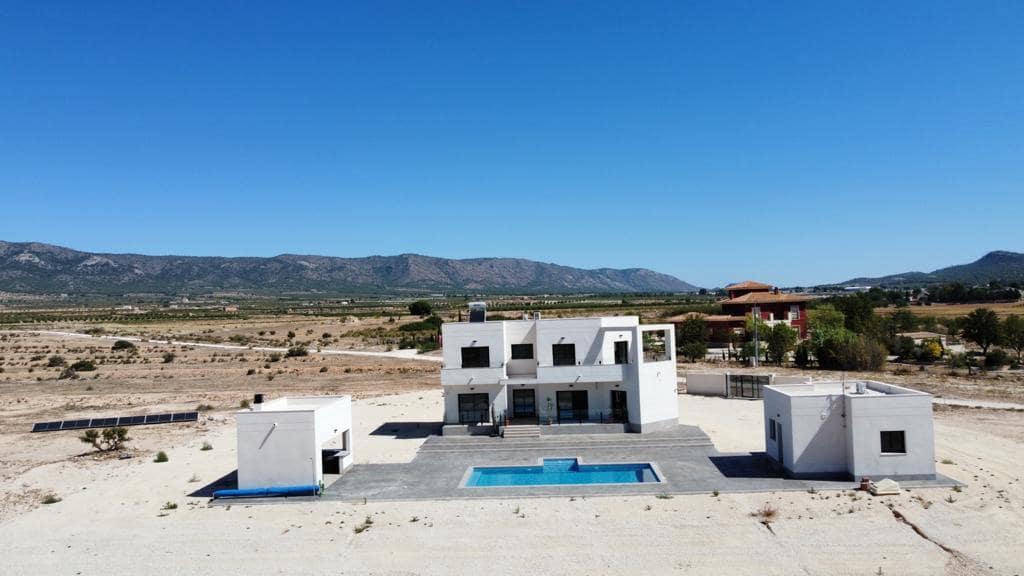 6 chambre Finca/Maison de Campagne à vendre à Alicante ville - 450 000 € (Ref: 9549881)