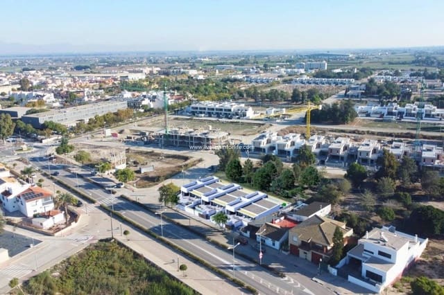 3 makuuhuone Rivitalo myytävänä paikassa Dolores mukana uima-altaan 
autotalli - 459 900 € (Ref: 9559157)