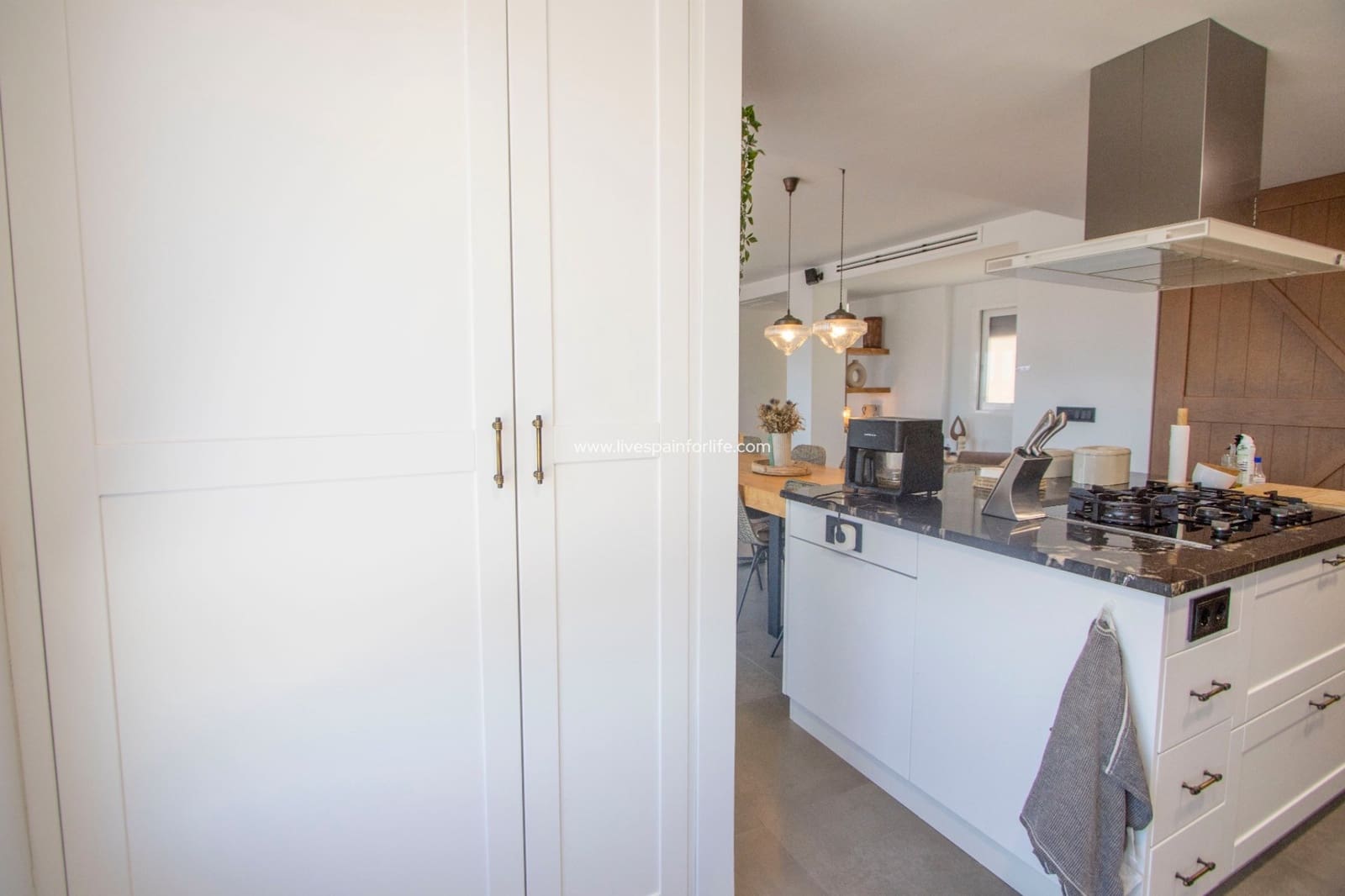 4 bedroom Apartment for sale in Albatera with garage - € 360,000 (Ref: 9565813)