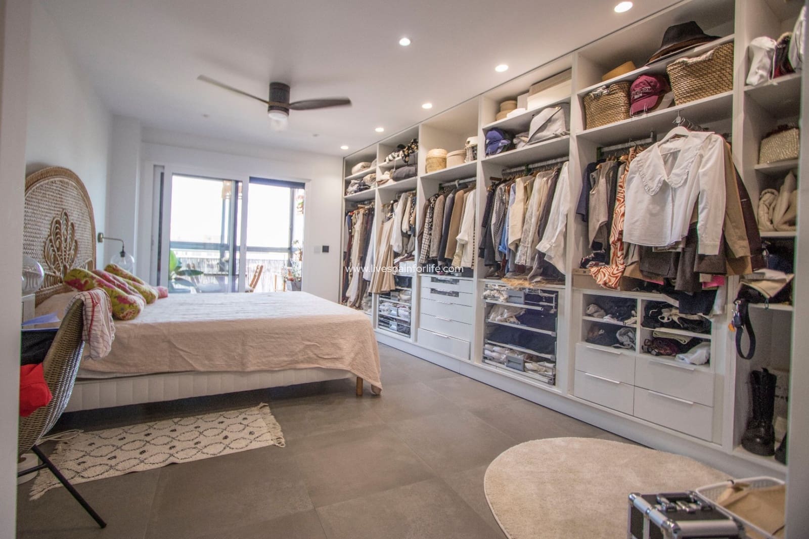 4 bedroom Apartment for sale in Albatera with garage - € 360,000 (Ref: 9565813)