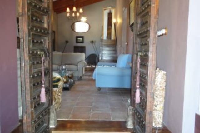 4 sypialnia Finka/Dom wiejski na sprzedaż w Torremendo, Orihuela z basenem garażem - 1 745 000 € (Ref: 9565814)