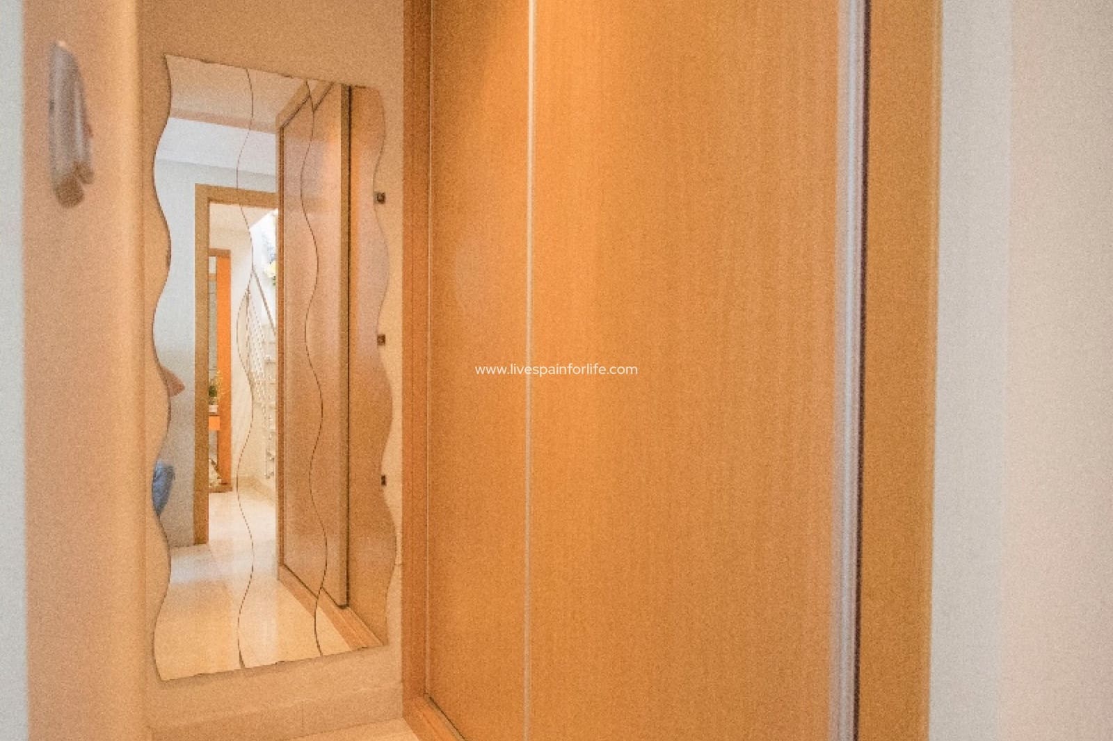 4 bedroom Townhouse for sale in Albatera with garage - € 290,000 (Ref: 9565816)