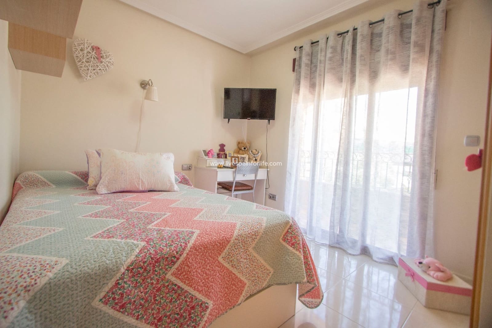 4 bedroom Townhouse for sale in Albatera with garage - € 290,000 (Ref: 9565816)