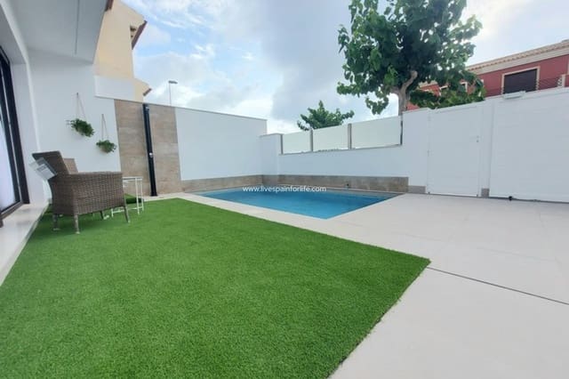 3 soveværelse Villa til salg i San Pedro del Pinatar ciudad, San Pedro del Pinatar med swimmingpool - € 419.900 (Ref: 9566411)