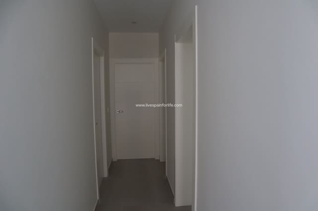 3 soveværelse Finca/Landehus til salg i La Romana med swimmingpool - € 345.000 (Ref: 9566414)