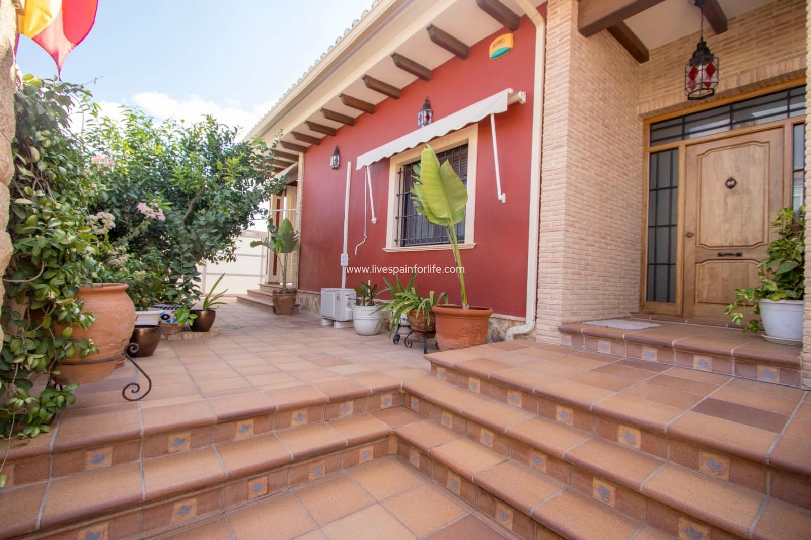 3 bedroom Townhouse for sale in Albatera with pool - € 430,000 (Ref: 9566540)