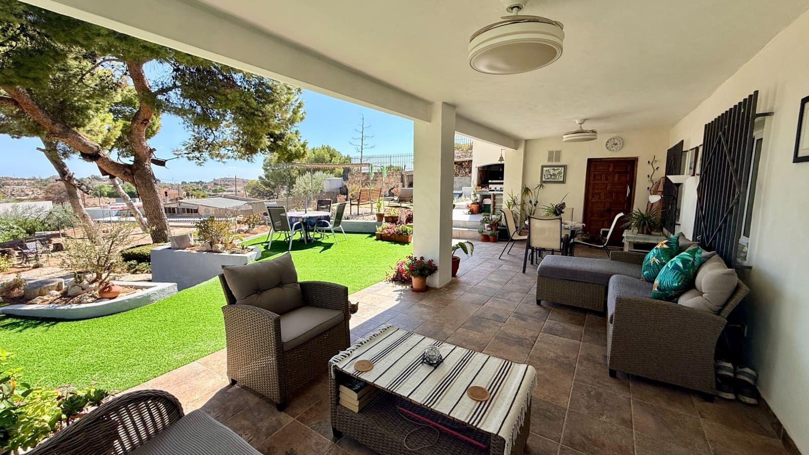 4 Zimmer Villa zu verkaufen in Elche / Elx - 310.000 € (Ref: 9566545)