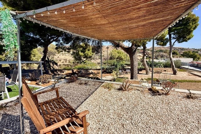 4 makuuhuone Huvila myytävänä paikassa Peña de las Águilas, Elche / Elx - 310 000 € (Ref: 9566545)