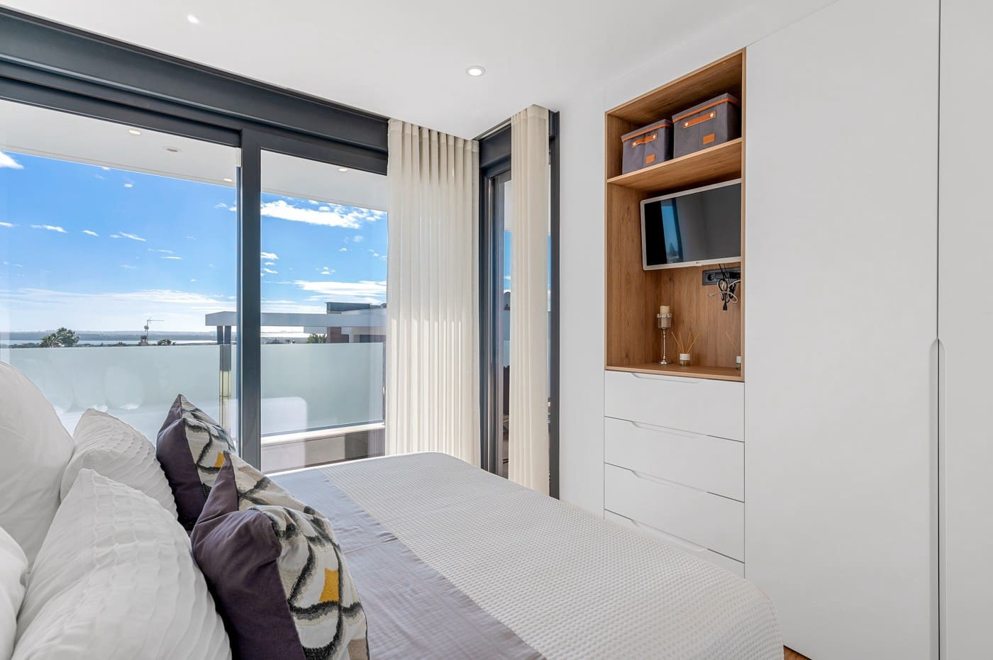 4 slaapkamer Villa te koop in Ciudad Quesada met zwembad - € 950.000 (Ref: 9569222)