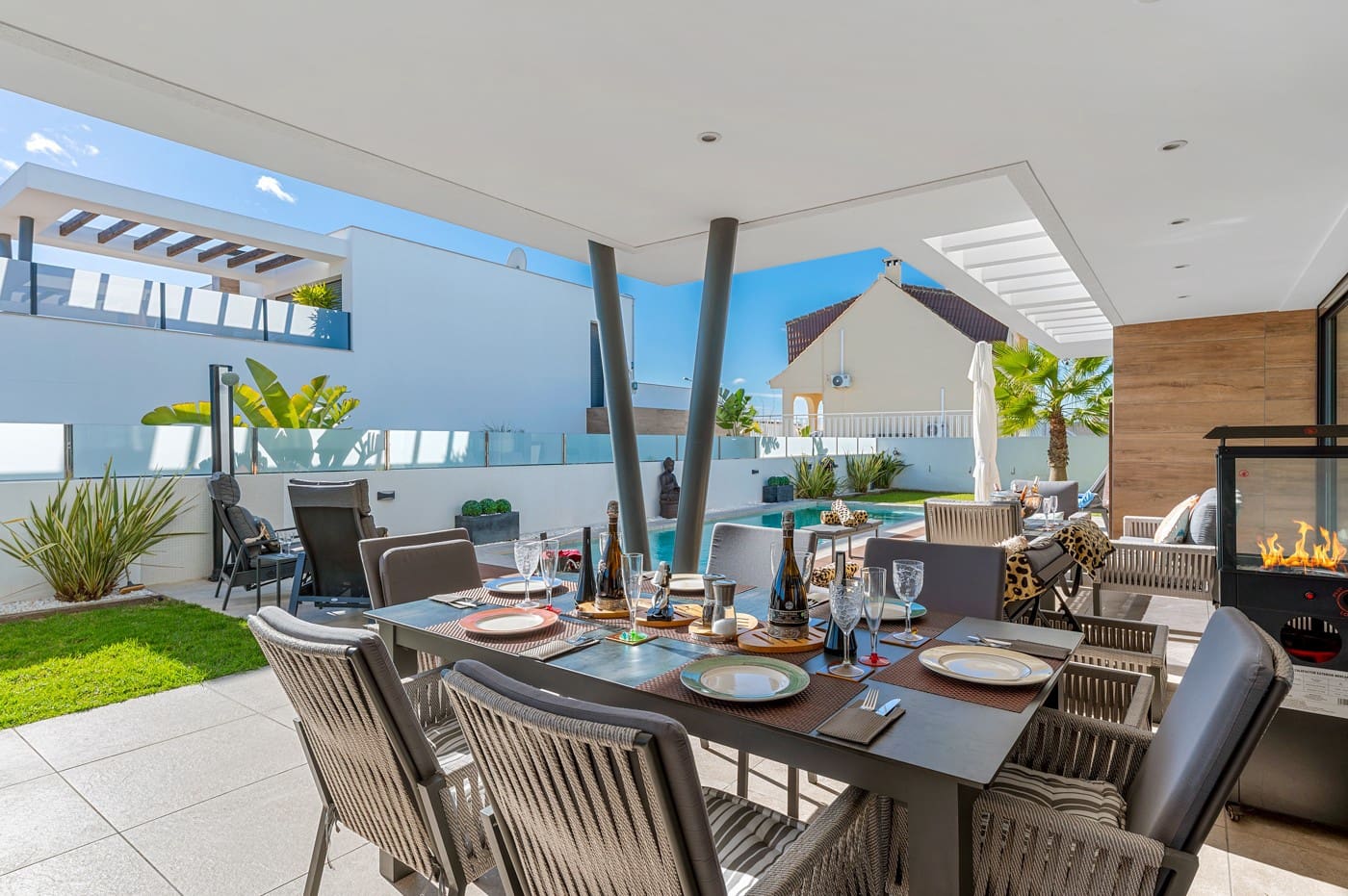 4 slaapkamer Villa te koop in Ciudad Quesada met zwembad - € 950.000 (Ref: 9569222)