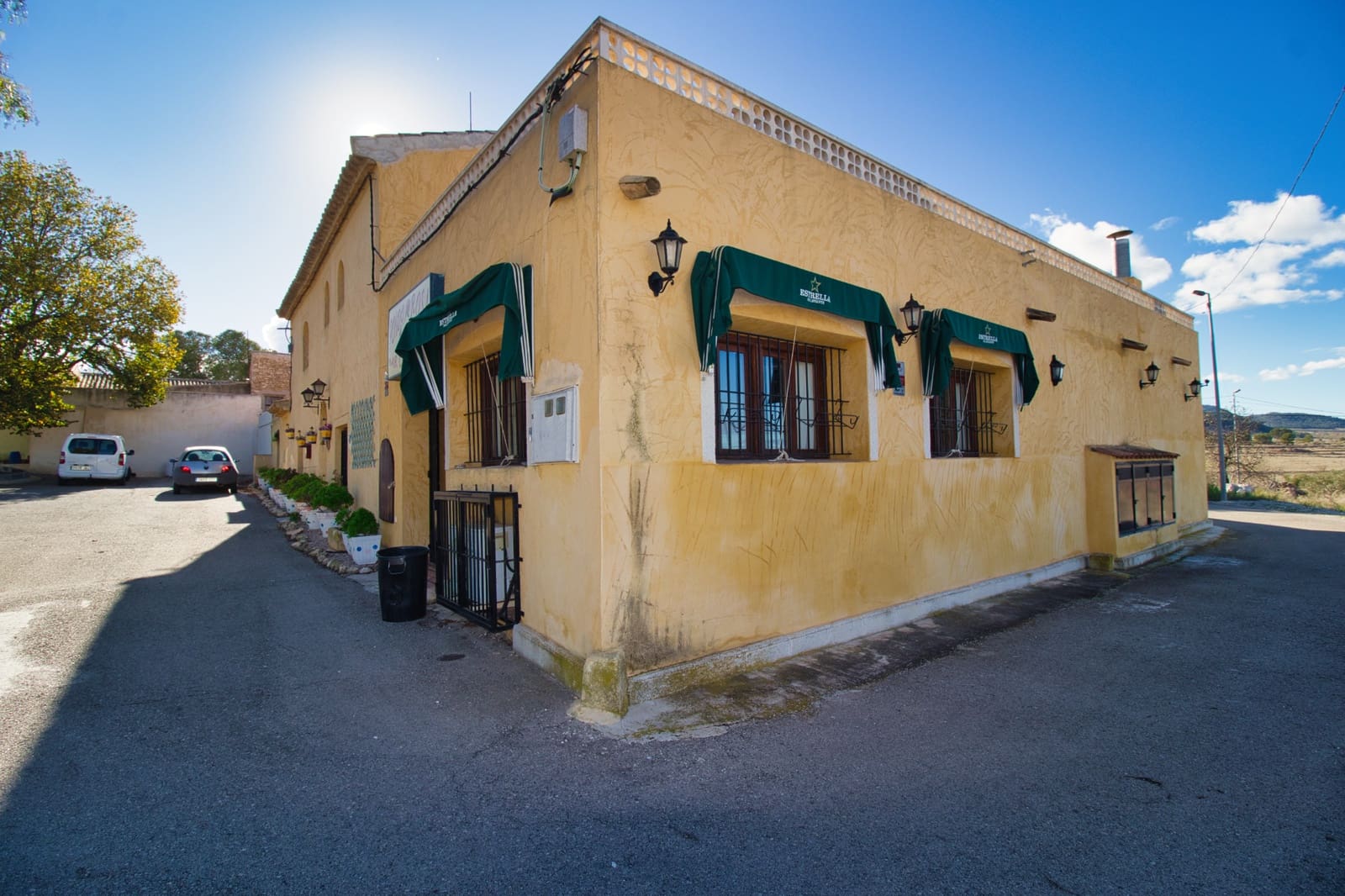 5 soveværelse Finca/Landehus til salg i Abanilla med swimmingpool garage - € 395.000 (Ref: 9569401)