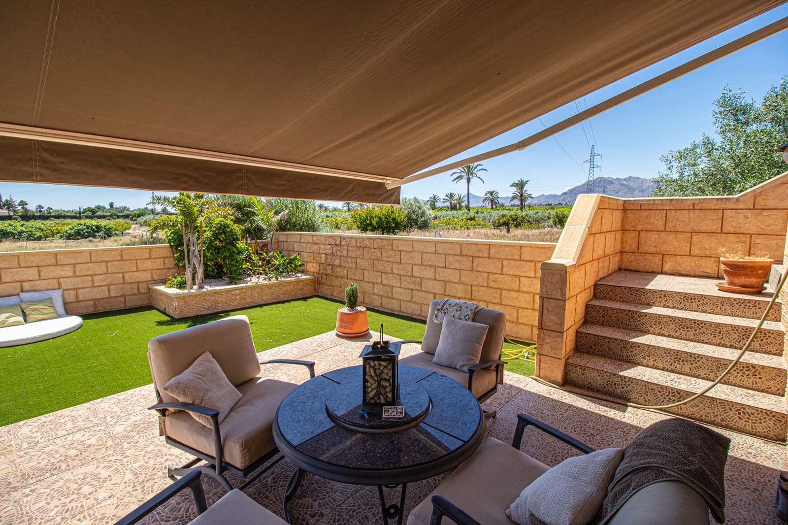 5 bedroom Finca/Country House for sale in Albatera with pool - € 399,950 (Ref: 9569644)