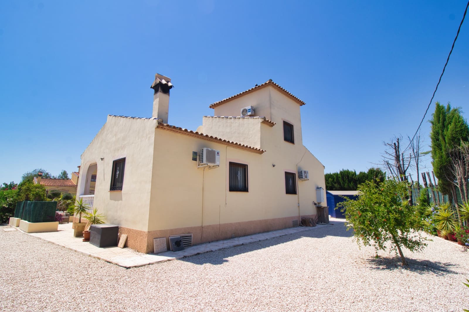 4 soveværelse Finca/Landehus til salg i Dolores med swimmingpool - € 359.000 (Ref: 9569645)